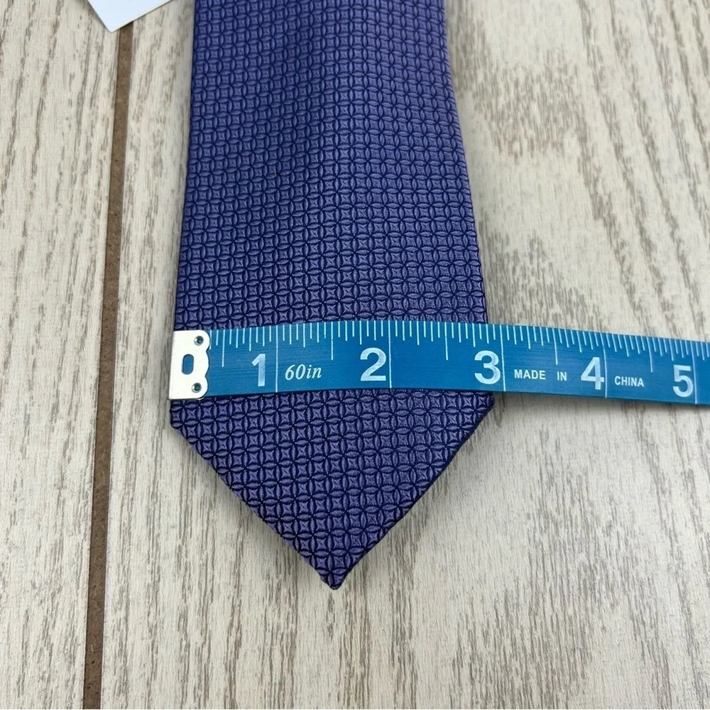 589 - Calvin Klein Tie 526 Purple Medallions CK21100134 Silk Blend MSRP $69.50